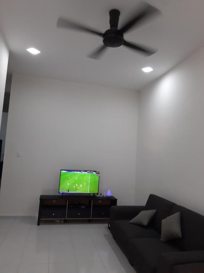 Rumah Armand Melaka 4Br Fully Aircond Εξωτερικό φωτογραφία