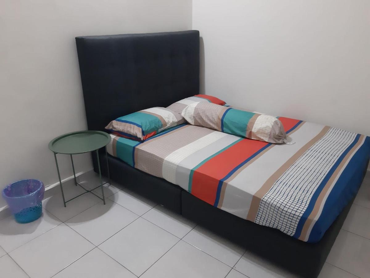 Rumah Armand Melaka 4Br Fully Aircond Εξωτερικό φωτογραφία