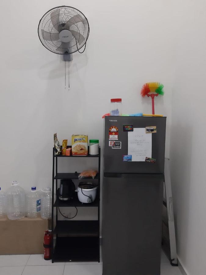 Rumah Armand Melaka 4Br Fully Aircond Εξωτερικό φωτογραφία